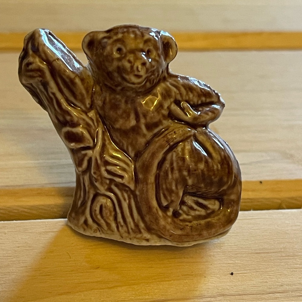 Vintage Wade England Whimsies Red Rose Tea Langur Monkey Figurine